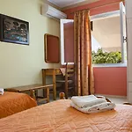 Holiday home Tzivras & *