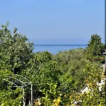Tzivras & Λάσση
