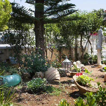 Case de vacanță Tzivras & *