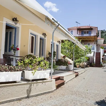 Casa vacanze Tzivras Villa&apartments *