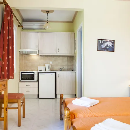 Holiday home Tzivras &
